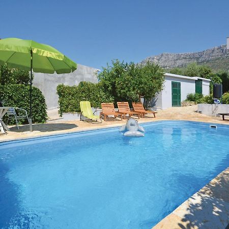 Amazing Apartment In Kastel Sucurac With Kitchen Kaštela 外观 照片