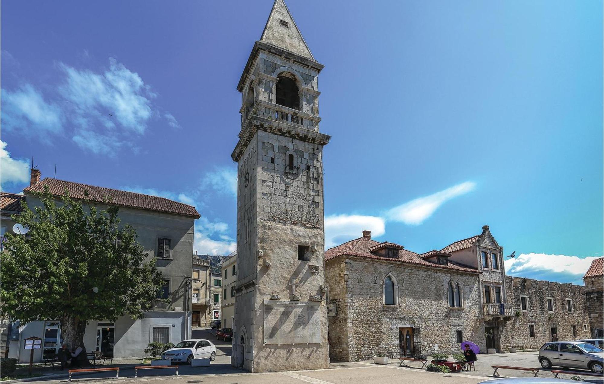 Amazing Apartment In Kastel Sucurac With Kitchen Kaštela 外观 照片